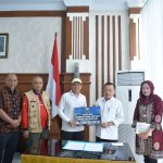 Wagub Aceh Terima Bantuan Gubernur Jambi untuk Korban Banjir, Banyak Wilayah Masih Terisolasi