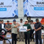 Wagub Aceh Dampingi Mendagri Serahkan Bantuan Pascabanjir di Aceh Tamiang dan Aceh Timur