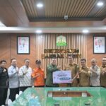 Sekda Aceh Terima Bantuan Solidaritas Pemko Makassar untuk Korban Banjir