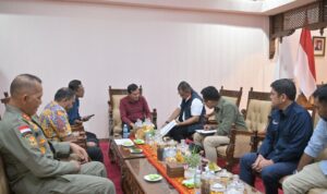 Wagub Aceh Bahas Penanganan Bencana dan Pembangunan Huntara Bersama Wakil Kepala Badan Pengaturan BUMN