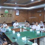 Sekda Aceh Terima CSR Layanan Emergency Call Center 112