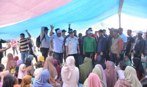 Wagub Aceh Dampingi Mendagri Tinjau Posko Pengungsian di Aceh Utara