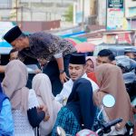 Wujud Kepedulian, Ketua DPRK Nagan Raya Salurkan Sirup di Hari Kedua Ramadan