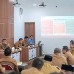 Akselerasi Pembangunan: Sekda Aceh Pimpin Rapim APBA 2026 dan Sambut Kedatangan Menekraf