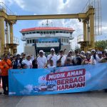 Pantau Arus Mudik di KMP Aceh Hebat 2, Sekda Aceh Sapa Penumpang dan Pastikan Keselamatan Menuju Sabang