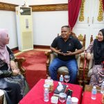 Momen Hangat di Meuligoe, Marlina Muzakir Jamu Makan Siang Sopir Truk Penolong Banjir