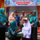 Menunaikan Janji, Bunda Guru Aceh Serahkan Seragam untuk Siswa Pedalaman Aceh Utara