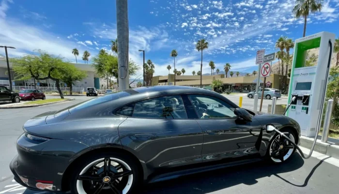 Nasib Pajak Kendaraan Listrik di Ujung Tanduk, Mendagri Instruksikan Gubernur Beri Pembebasan