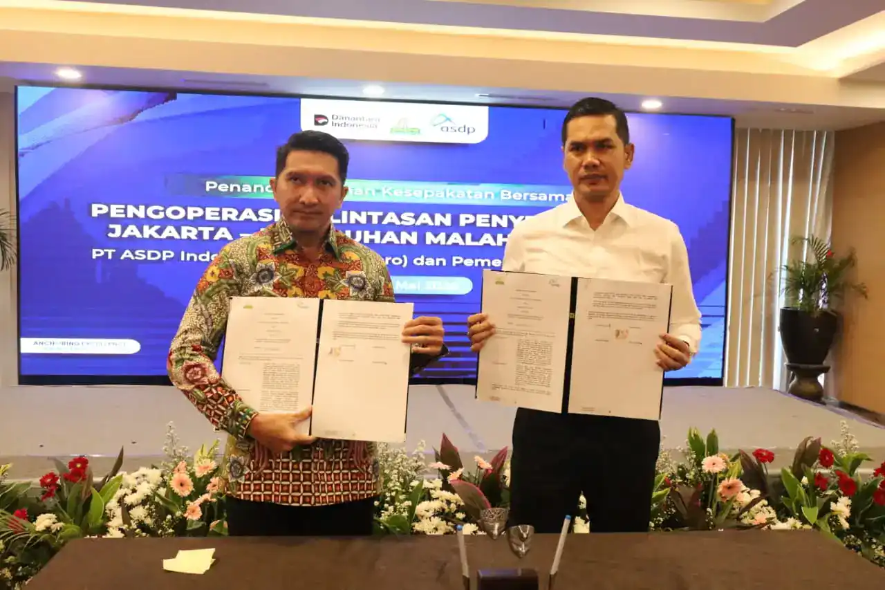 Pengoperasian dan penandatanganan kontrak kerjasama antara PT ASDP Indonesia Ferry dan Pemprov Aceh.
