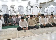 Wagub Fadhlullah Salat Iduladha di Masjid Raya Baiturrahman, Abi Anwar Kuta Krueng Sampaikan Khutbah