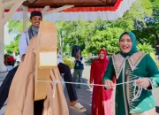 Unta Styrofoam Curi Panggung, Bunda PAUD Aceh Turun untuk Selfie di Pawai 1 Muharram