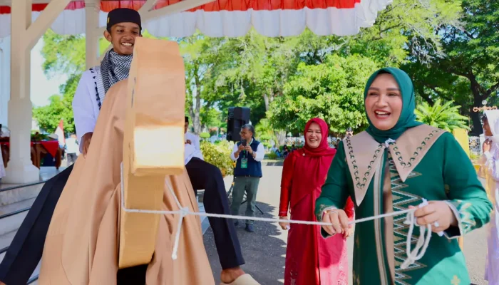 Unta Styrofoam Curi Panggung, Bunda PAUD Aceh Turun untuk Selfie di Pawai 1 Muharram