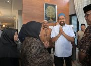 Gubernur Mualem Takziah ke Rumah Duka Zaini Abdullah