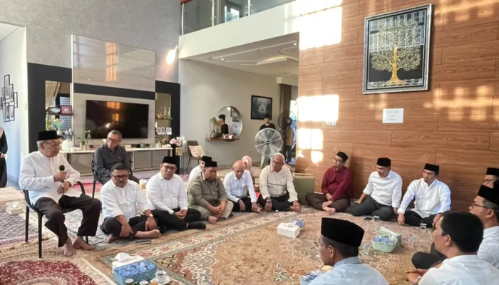 Sekda Aceh dan Kepala SKPA Takziah ke Rumah Duka Almarhum dr Zaini Abdullah
