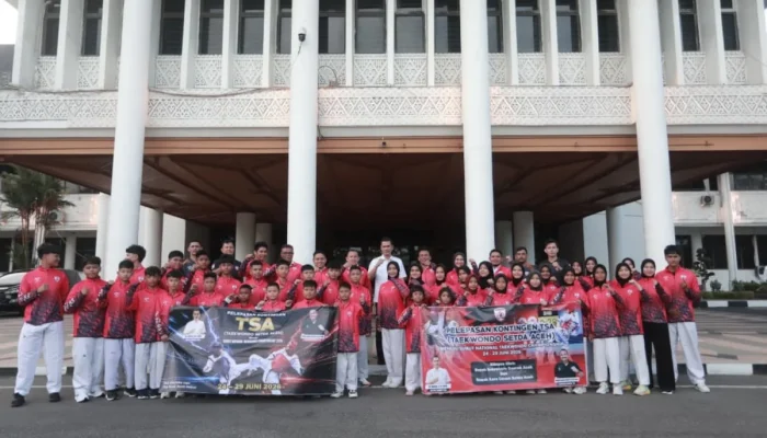 Sekda M Nasir Lepas 43 Atlet Taekwondo Aceh ke Kejurnas Sumut