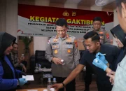 Kapolresta Banda Aceh Pimpin Tes Urine dan Periksa Ponsel Personel