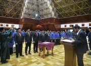 Mualem Cetak Sejarah, Lantik 248 Kepala SMA, SMK, dan SLB se-Aceh