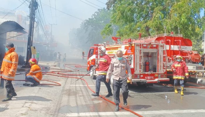 Polisi Selidiki Penyebab Kebakaran Empat Bangunan di Lamteumen Timur