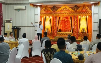 Silaturahmi Bersama Imam Masjid Raya Baiturrahman, Wagub Aceh Perkuat Sinergi dengan Ulama