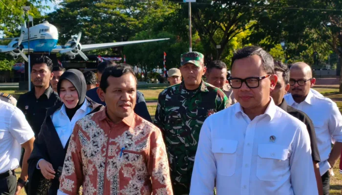 Wagub Aceh dan Wamendagri Tinjau Lapangan Blang Padang