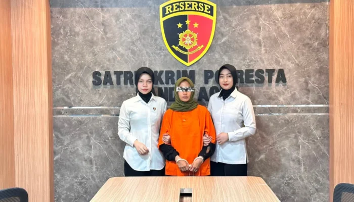 Diburu Polisi, Wanita Pencuri Emas di Kos Banda Aceh Menyerahkan Diri