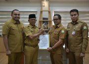 Taufik Jadi Plt Sekda Aceh, Dek Fadh Minta Jaga Integritas