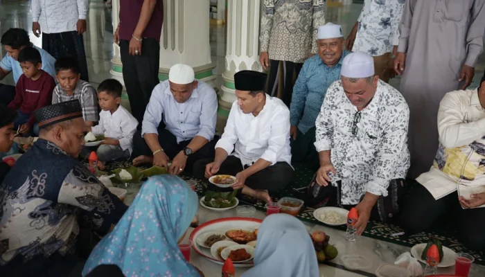 Wagub Dek Fadh Hadiri Maulid Bersama Ratusan Anak Yatim